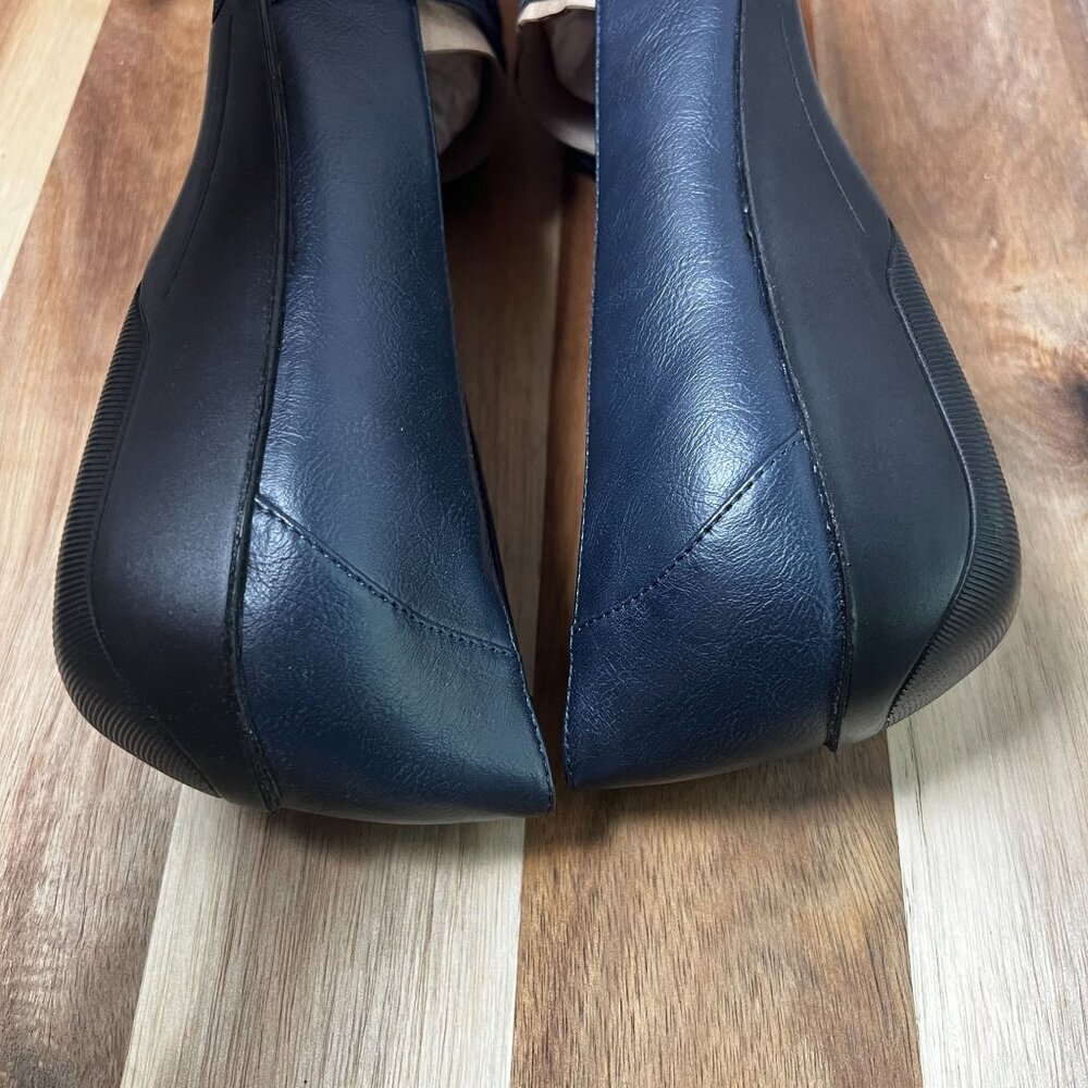 Life Stride Navy Flats - Picture 5 of 7
